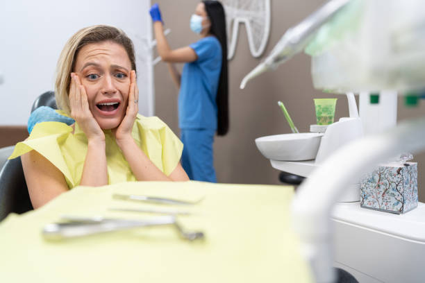 Best Emergency Orthodontic Repairs in Desnso, CA
